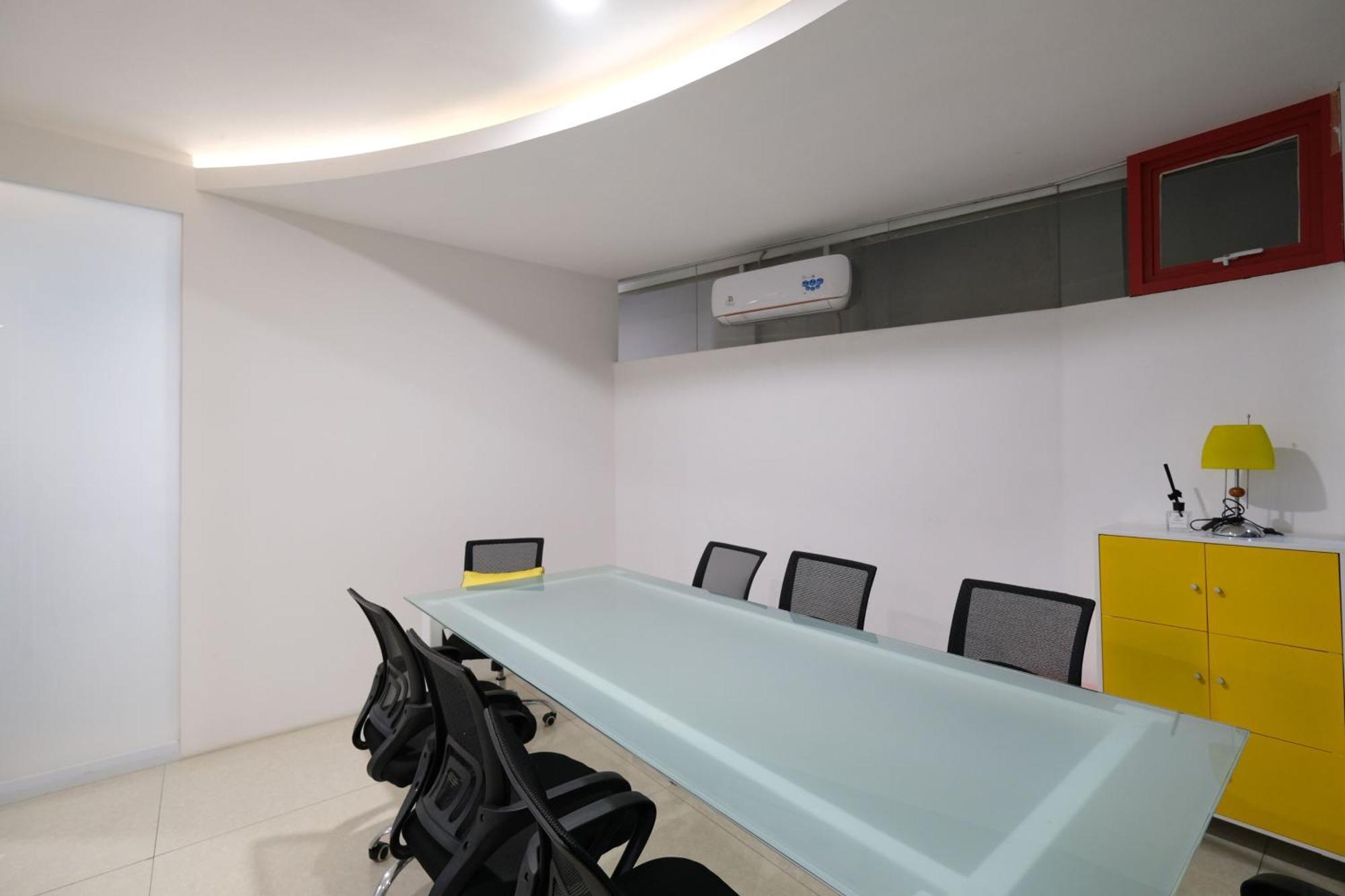 S101 Hotels Semarang Esterno foto